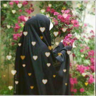 حجاب زن حقی الهی است